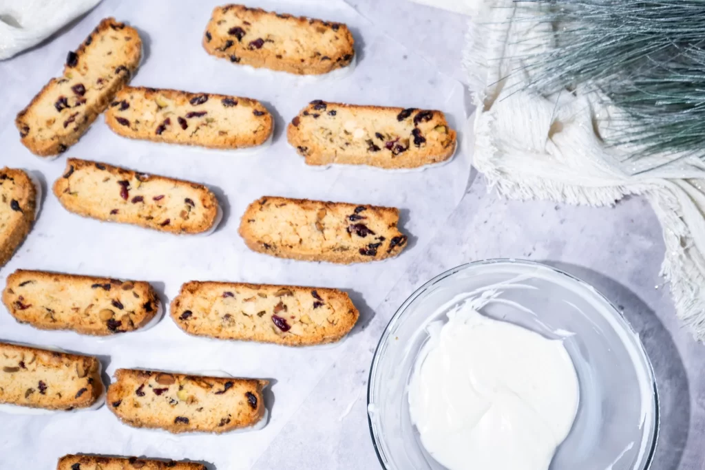 cranberry pistachio biscotti