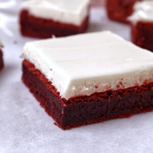 red velvet brownie featured image