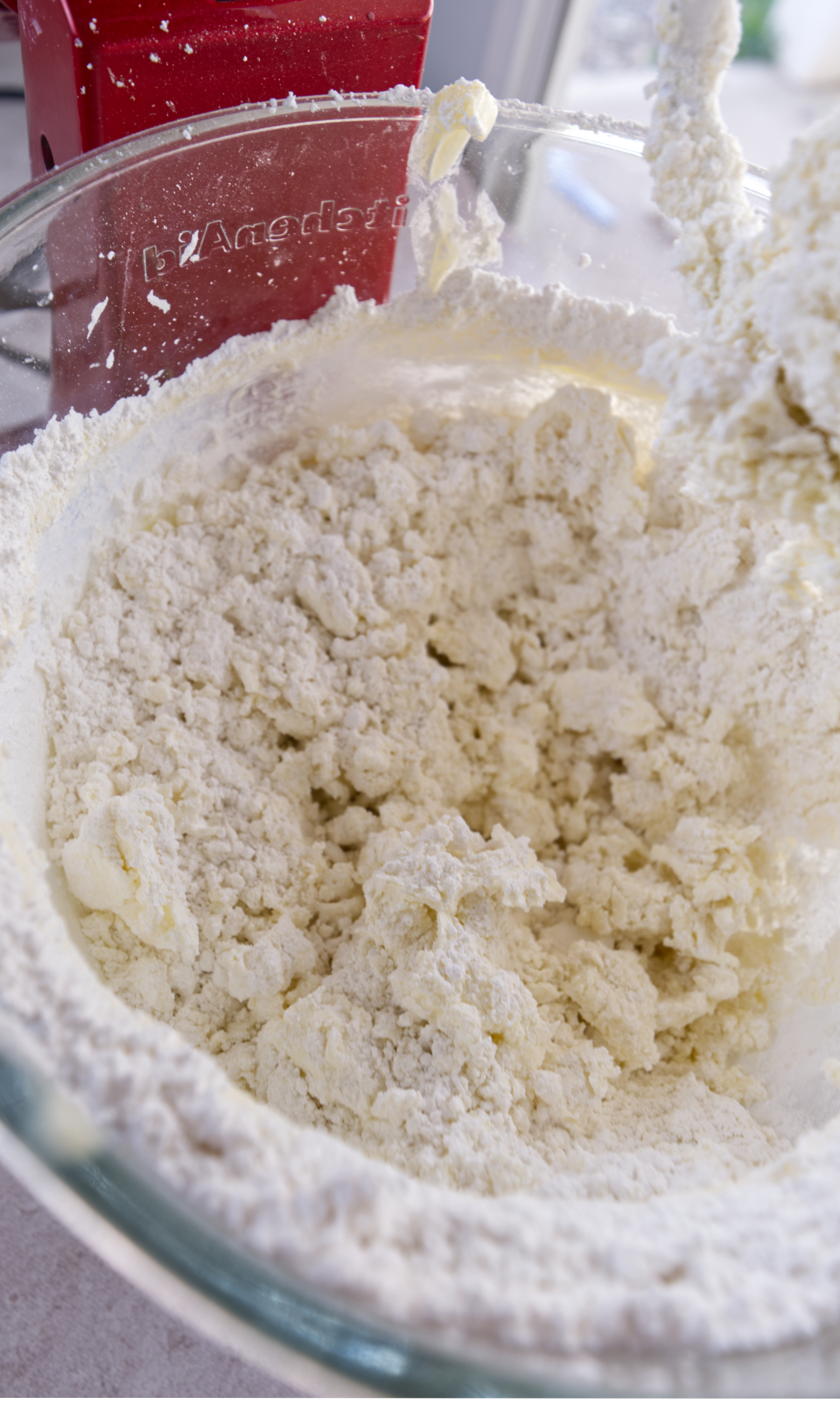 Butter and powdered sugar are mixed 