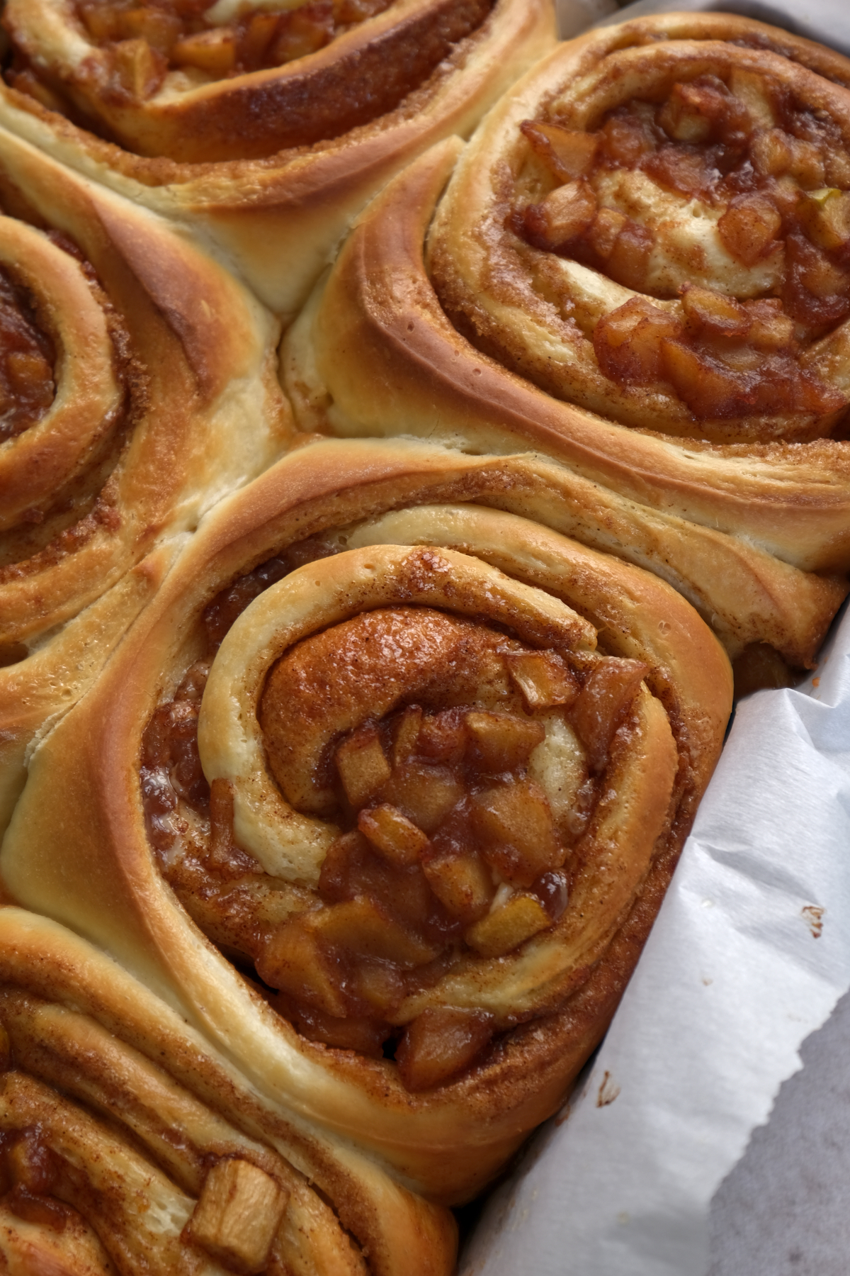 Baked Caramel Apple Cinnamon Rolls