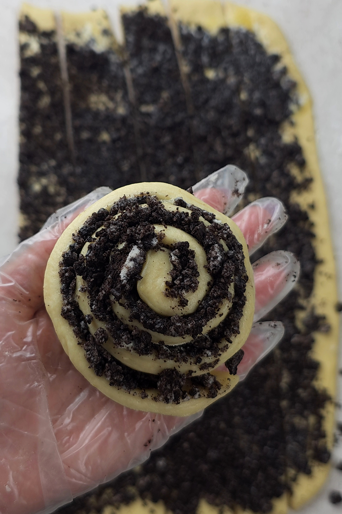 roll into oreo scrolls
