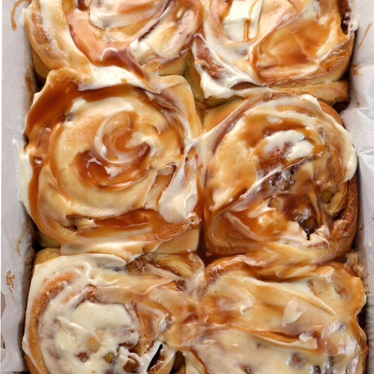 Best Caramel Apple Cinnamon Rolls Recipe