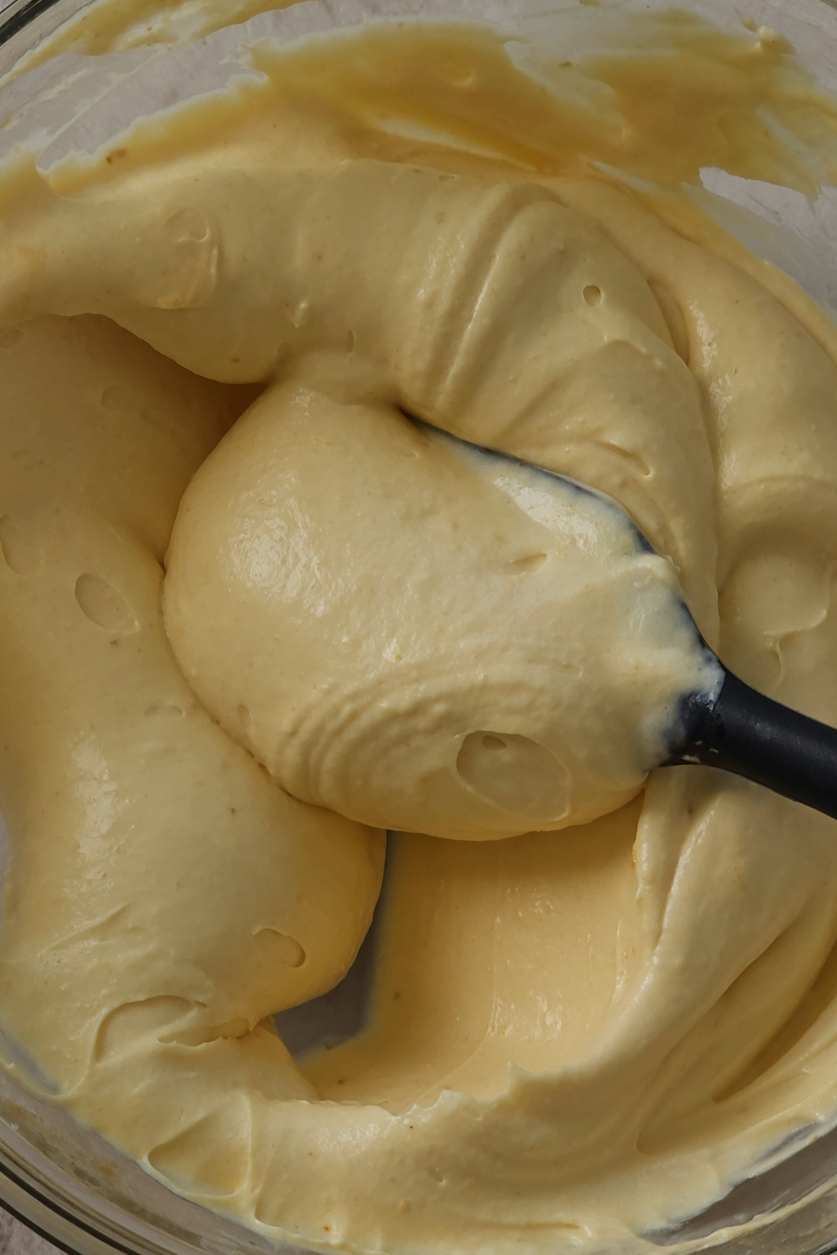 final pumpkin cheesecake filling with small sptaula