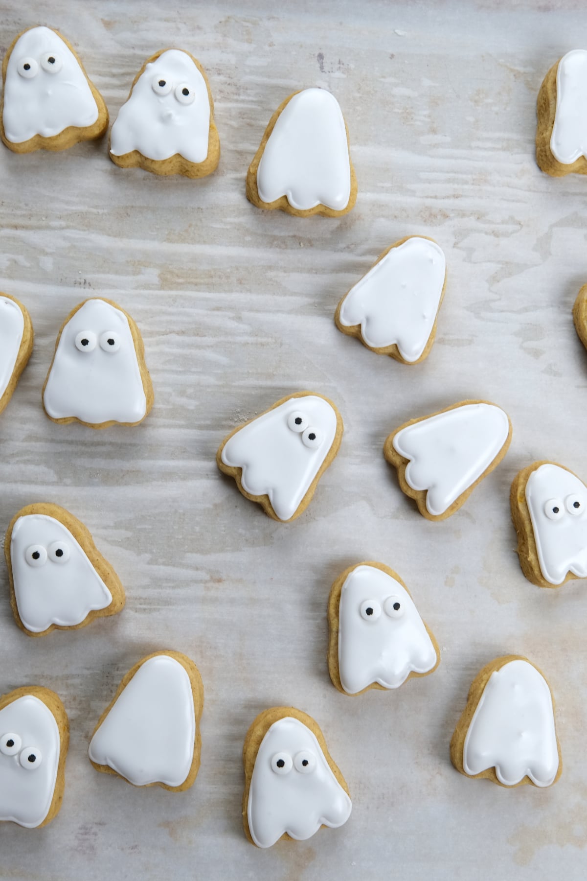 iced pumpkin sugar cookies
