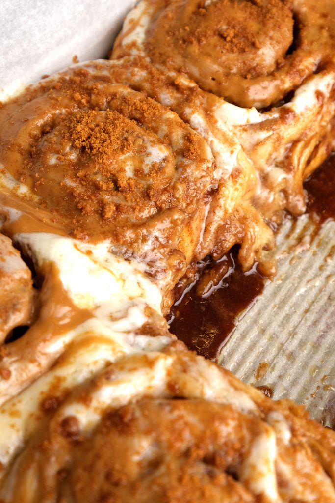 side image of cinnamon rolls